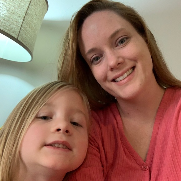 Meet your Posher, Christina - Picture 1 of 1